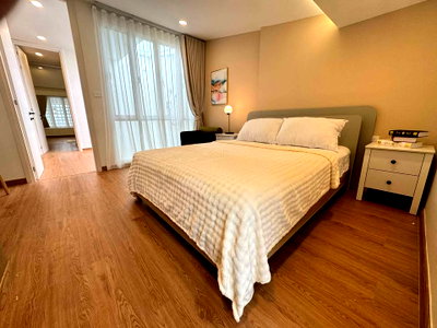 ทาวน์โฮม ดองกิ มอลล์ ทองหล่อ   : 🏠 ขายบ้าน : Khlongtan Nivet (คลองตัน นิเวศน์)   รหัสทรัพย์ | 📌LNP-H849