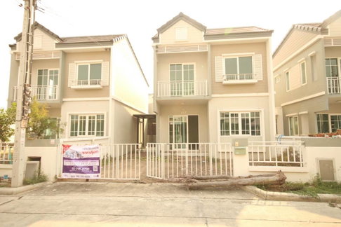 TOWN HOUSE 30 Sq.w. Sai Noi Nonthaburi for 2.9M