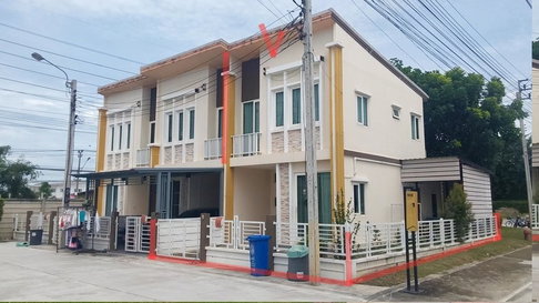 ทาวน์เฮ้าส์ 23.9 ตร.วา โกลเด้น ทาวน์ ชัยพฤกษ์-วงแหวน ไทรน้อย นนทบุรี 3M