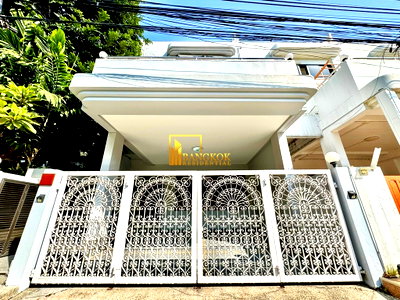 เช่าทาวน์โฮม วัน แบงค็อก   : Beautiful 3 Bedroom Townhouse For Rent in Phrom Phong - BR49037TH