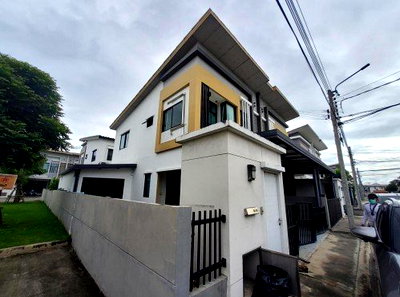 Townhouses for sale : TOWN HOUSE 31.6 Sq.w. Bang Bua Thong Nonthaburi for 3.9M