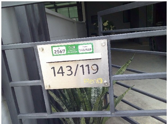 Townhouses for sale : TOWN HOUSE 22 Sq.w. Khlong Sam Wa Bangkok for 3.5M