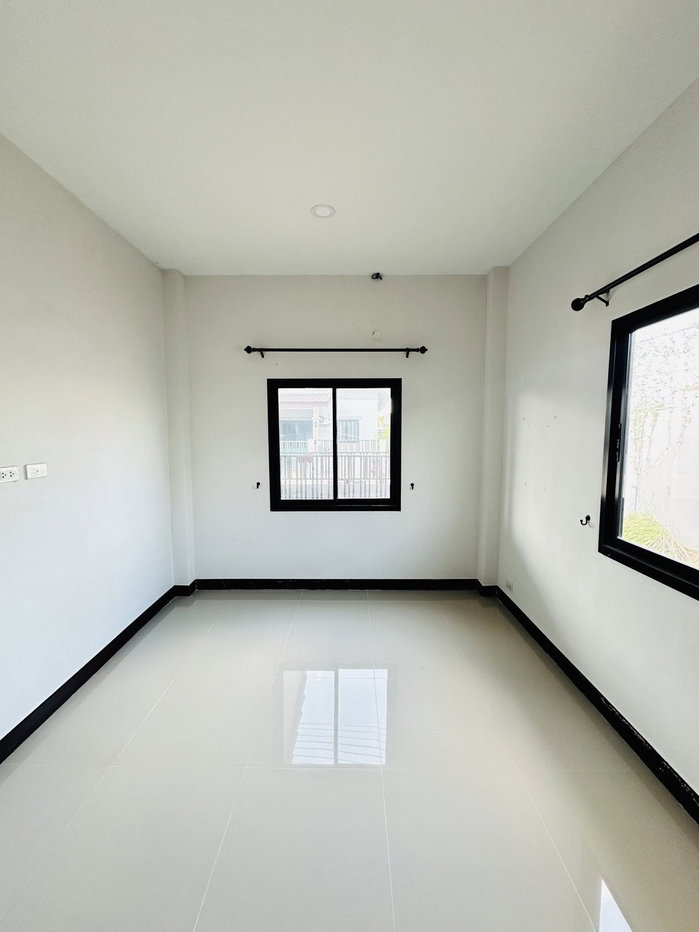 รูป ทาวน์เฮ้าส์ 37 ตร.วา บ้านสุขใจ สุขสบาย 5 ปลวกแดง-ระยอง ปลวกแดง ระยอง 2.1M - รูปที่ 9/15