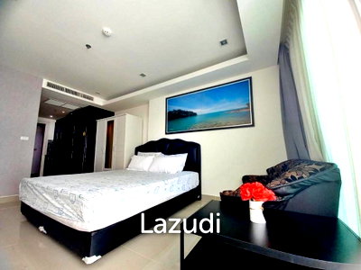 Condos for sale : Cosy Beach View for Sale in Pratumnak Hill