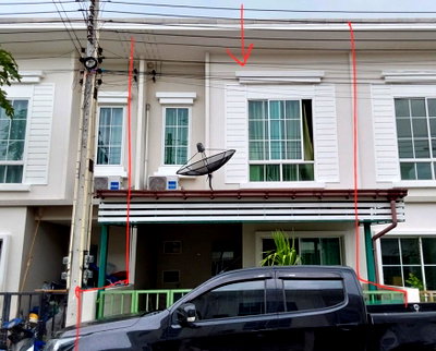 Townhouses for sale Central Si Racha : TOWN HOUSE 21 Sq.w. Si Racha Chonburi for 2.6M