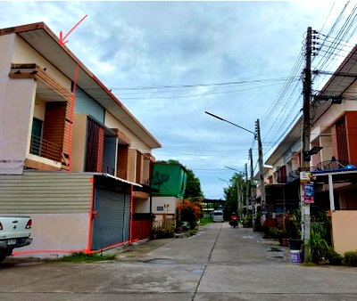Townhouses for sale Si Racha Chonburi : TOWN HOUSE 30 Sq.w. Si Racha Chonburi for 1.8M