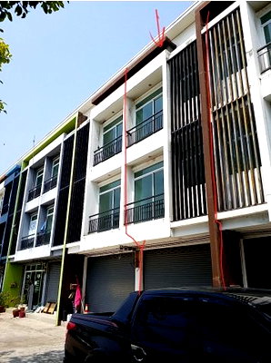 Shophouses for sale Kasetsart University Si Racha Campus : SHOP HOUSE 17 Sq.w. Si Racha Chonburi for 3.3M