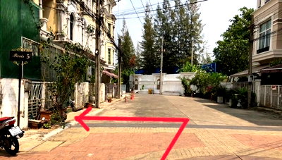 Townhouses for sale Chatuchak Station : TOWN HOUSE 58.4 Sq.w. Chatuchak Bangkok for 17.8M