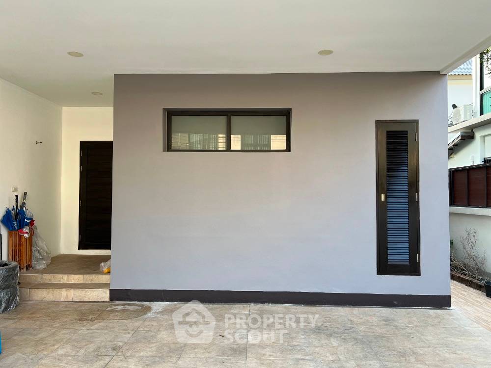 รูป บ้านเดี่ยว 4 ห้องนอน ขาย ในเสม็ด เมืองชลบุรี (เลี้ยงสัตว์ได้) (ID 2055840) - รูปที่ 2/18