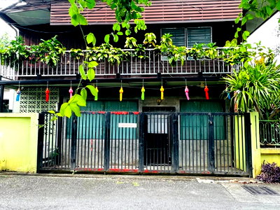 บ้านเดี่ยว ม.พายัพวิทยาเขตแก้วนวรัฐ : ขายบ้านสองหลัง พร้อมที่ดิน ใกล้เทคนิคเชียงใหม่ (H368) T.0946511456