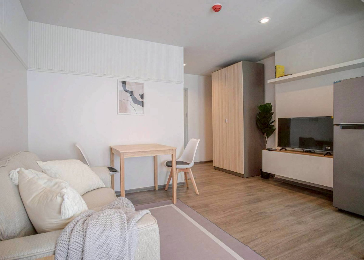 picture #E074 ð050369 Condo for Rent: Regent Home Bangna - 2/8