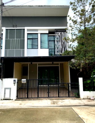 Townhouses for sale : TOWN HOUSE 28 Sq.w. Bang Bua Thong Nonthaburi for 4.8M