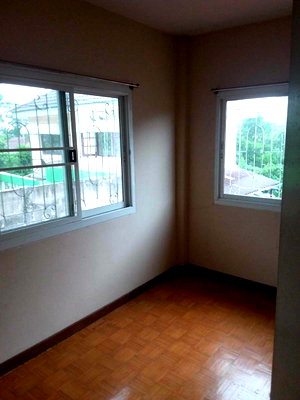 บ้านเดี่ยว ถนนรังสิต-นครนายก : บ้านเดี่ยว 93 ตร.วา เดอะ รอยัล ลากูน องครักษ์-นครนายก องครักษ์ นครนายก 1.9M