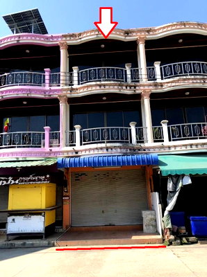 Shophouses for sale Kasetsart University Si Racha Campus : SHOP HOUSE 20 Sq.w. Si Racha Chonburi for 3.3M