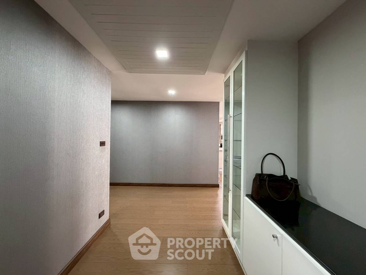รูป คอนโด 3 ห้องนอน 190 ตร.ม. ที่ Avenue 61 ใกล้ BTS ทองหล่อ 400 ม. (ID 2676144) - รูปที่ 7/8