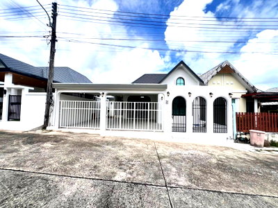 Twin houses for sale Phuket : 🏡 Newly Renovated English Modern Semi-Detached Home in Pa Khlok – 3 Bedrooms for 4.19 MB