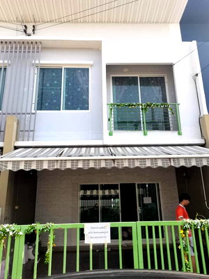 ทาวน์โฮมให้เช่า : 🏠 ให้เช่าบ้าน : Pleno Sathorn-Suksawat (พลีโน่ สาทร-สุขสวัสดิ์)   รหัสทรัพย์ | 📌LNP-H406
