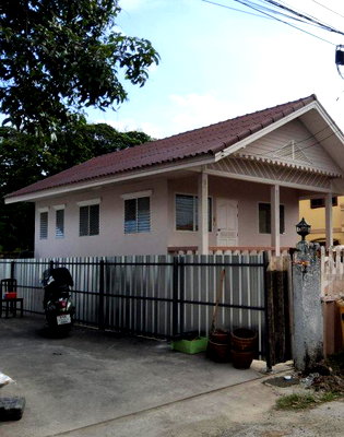 บ้านเดี่ยว เขตประเวศ : บ้านเดี่ยว 73 ตร.วา ซอยอ่อนนุช66 กรุงเทพมหานคร ประเวศ กรุงเทพมหานคร 2.7M