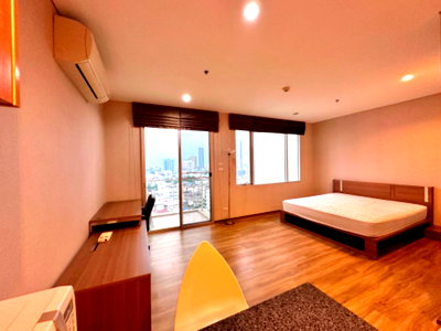 Condos for sale : Beautiful High-Floor Studio with City View | Code DS1344 Line: @Dstay