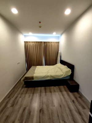 Condos for sale : Room is beautiful and comfortable to live in, conveniently located near BTS Surasak | Code DS1360 Line @Dstay