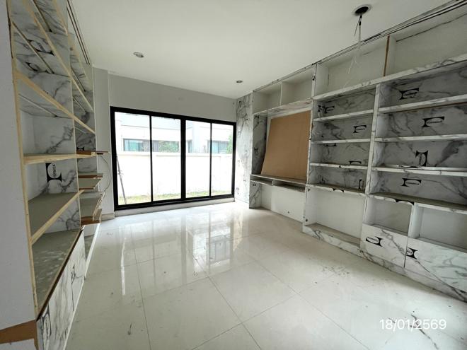 รูป บ้านเดี่ยว 65 ตร.วา เดอะคอมพลีท ศรีราชา ชลบุรี 6M - รูปที่ 5/33
