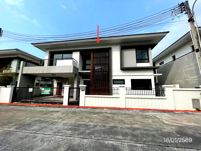 ขายบ้านเดี่ยว : บ้านเดี่ยว 65 ตร.วา เดอะคอมพลีท ศรีราชา ชลบุรี 6M