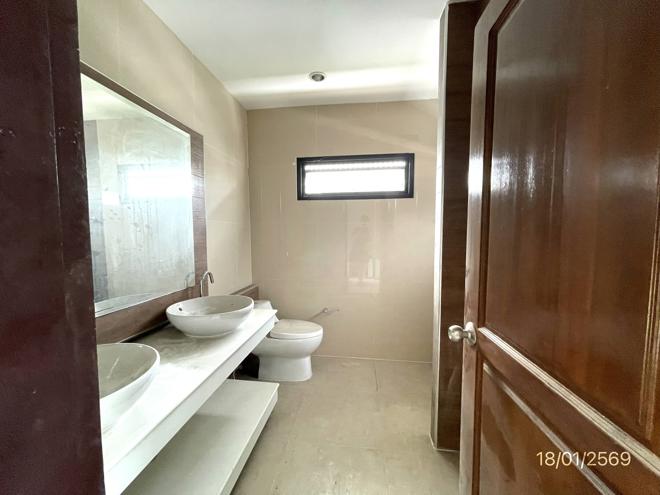 รูป บ้านเดี่ยว 65 ตร.วา เดอะคอมพลีท ศรีราชา ชลบุรี 6M - รูปที่ 12/33