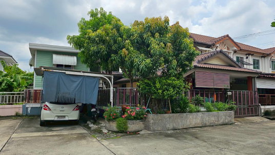 Townhouse for sale in Pruksa Ville 10