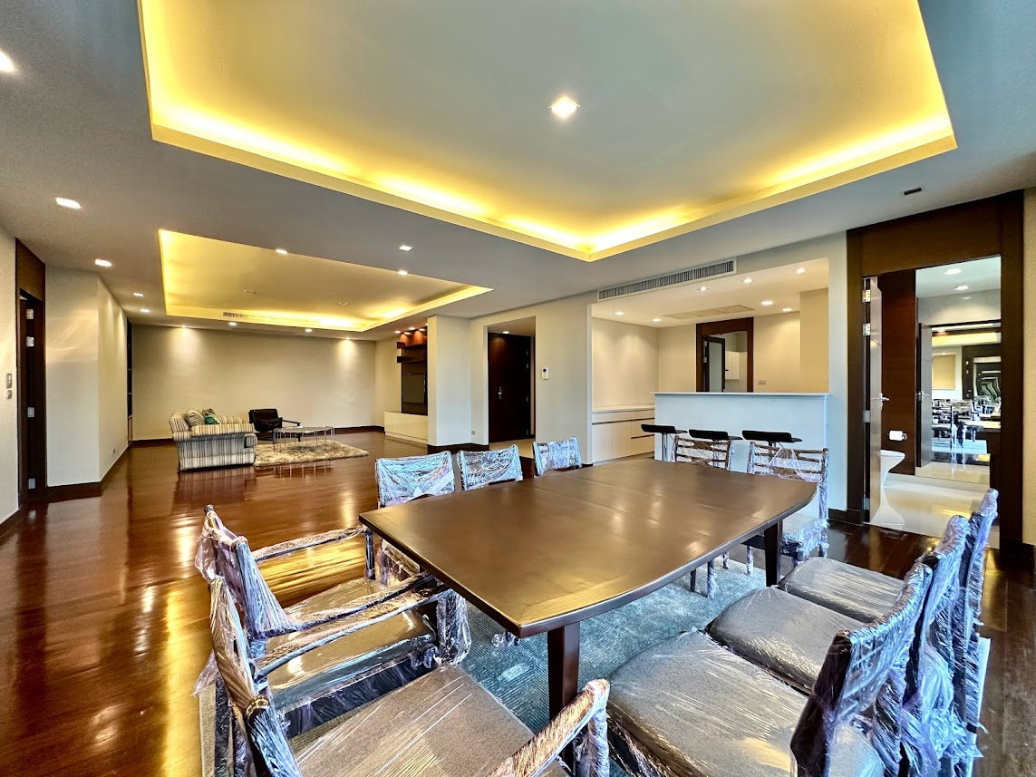 รูป Remarkable 2 Bedroom Apartment in Sathorn - BR0438AP - รูปที่ 6/35
