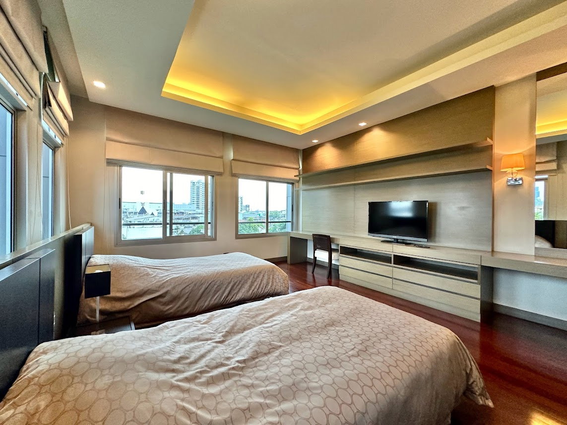 รูป Remarkable 2 Bedroom Apartment in Sathorn - BR0438AP - รูปที่ 23/35