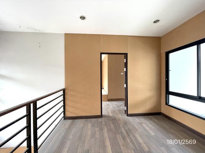 รูป บ้านเดี่ยว 65 ตร.วา เดอะคอมพลีท ศรีราชา ชลบุรี 6M - รูปที่ 9/33