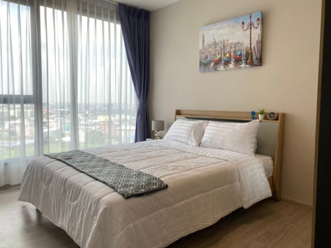 Condo for Rent: Ideo Mobi Sukhumvit East Point  Near BTS Bang Na (approx. 250 meters)