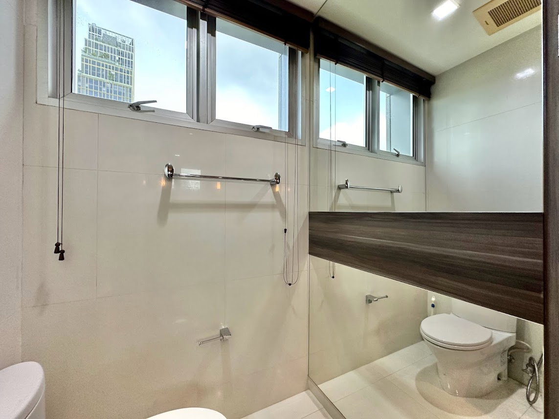 รูป Remarkable 2 Bedroom Apartment in Sathorn - BR0438AP - รูปที่ 25/35