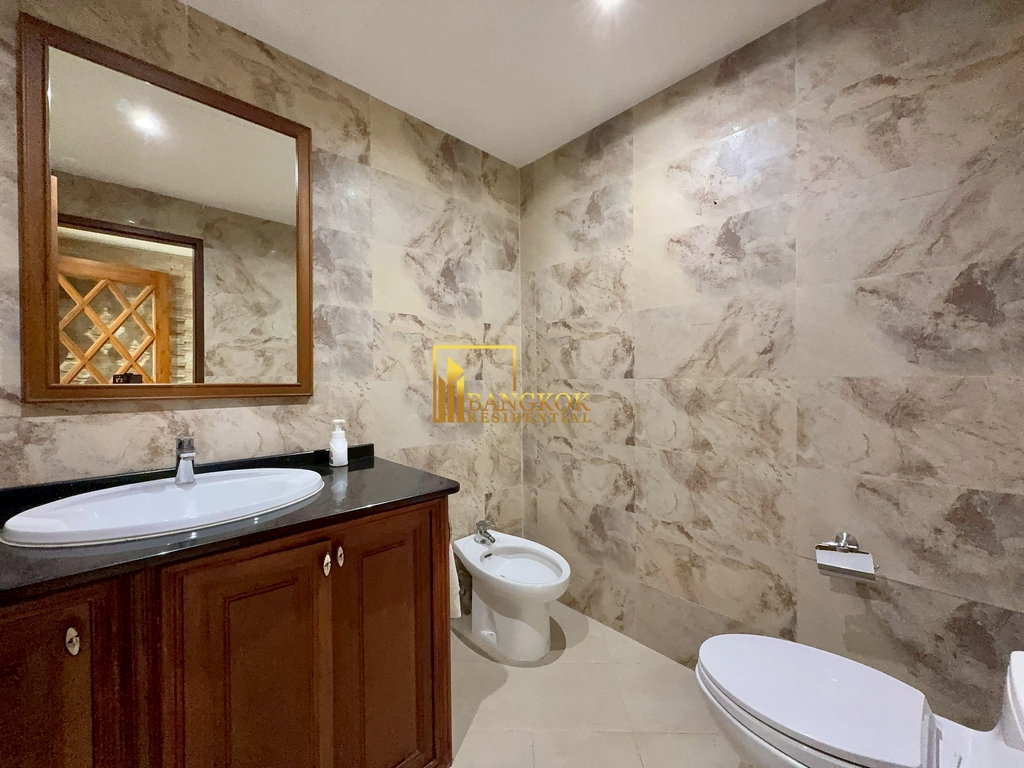 รูป Le Raffine 24 - Refined 3 Bedroom Duplex Condo With Pool - BR10052CD - รูปที่ 19/56
