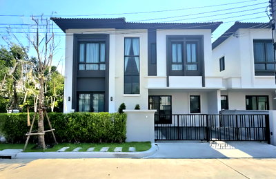 บ้านเดี่ยวให้เช่า : ให้เช่าบ้านเดี่ยว โครงการ Grande Pleno สุขุมวิทบางนา 
