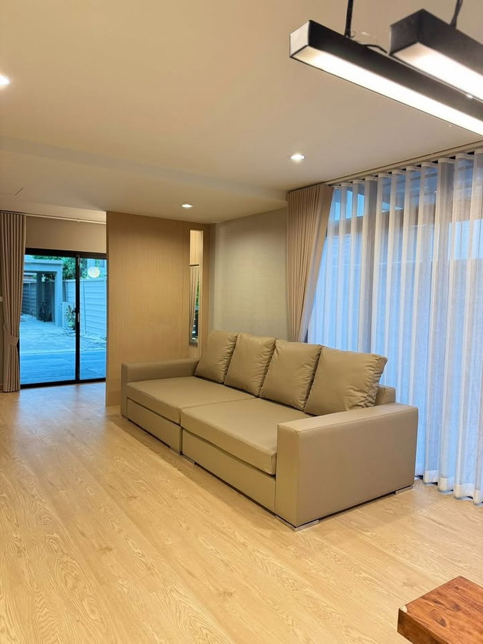 picture House for Rent at Como Botanica Bangna (HR6902012) - 3/18