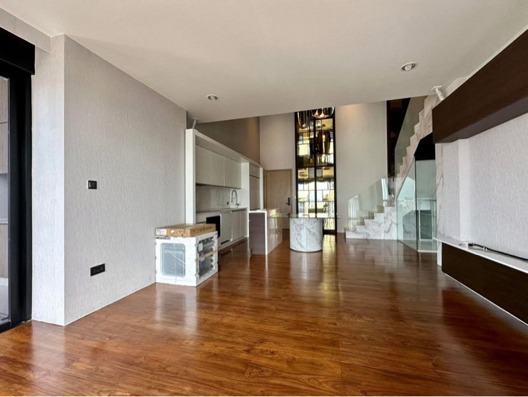 รูป ปล่อยเช่า The Lofts Silom. 100,000 /สัญญา 1 ปี - รูปที่ 2/10