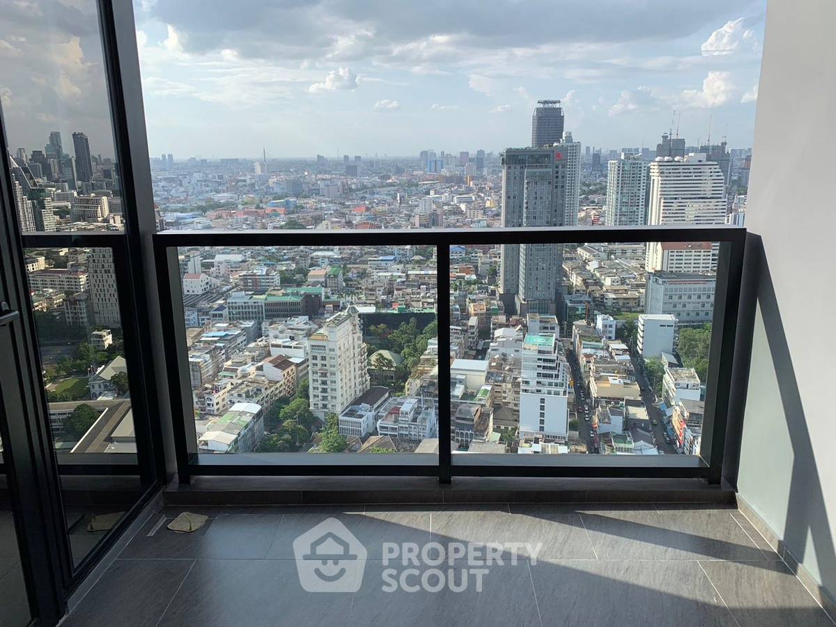 รูป คอนโด 2 ห้องนอน 108 ตร.ม. ชั้น 30 The Lofts Silom ใกล้ BTS สะพานสุรศักดิ์ 400 ม. (ID 1350643) - รูปที่ 9/16