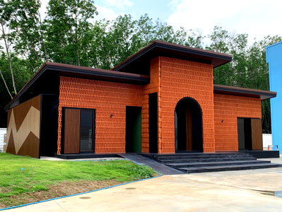 Factory for sale Ban Bung Chonburi : Factory for sale with warehouse and office, 5 rai 2 ngan, located in Amira Land, Ban Bueng, Chonburi. All licenses included.