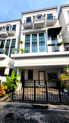 เช่าบ้านเดี่ยว โรงเรียนเซนต์แอนดรูส์อินเตอร์เนชันแนล กรุงเทพ : บ้าน 4 ห้องนอน โครงการ Maison Blanche – สุขุมวิท 67 ใกล้ BTS พระโขนง 400 ม. (ID 1497469)