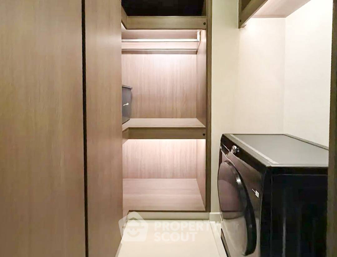 รูป คอนโด 2 ห้องนอน ชั้น 23 ขนาด 108 ตร.ม. ที่ Q1 Sukhumvit ใกล้ BTS นานา 20 ม. (ID 2708867) - รูปที่ 9/12
