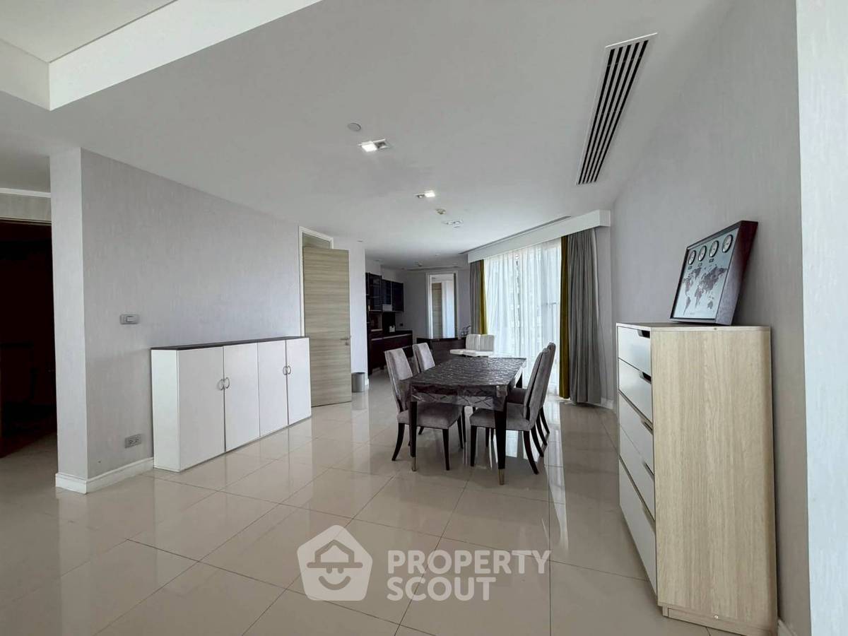รูป คอนโดให้เช่า 3 ห้องนอน 217 ตร.ม. วิندهม จอมเทียน พัทยา (ID 2709873) - รูปที่ 14/20