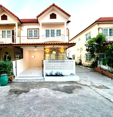 Townhouses for sale Samut Prakarn : For Sale Townhouse/Townhome  , Feung Fah 11 Phase 7 , corner unit , newly renovated , Phraek Sa , Mueang Samut Prakan , Samut Prakarn , CX-147934 ✅ Live chat with us ADD LINE @connexproperty ✅