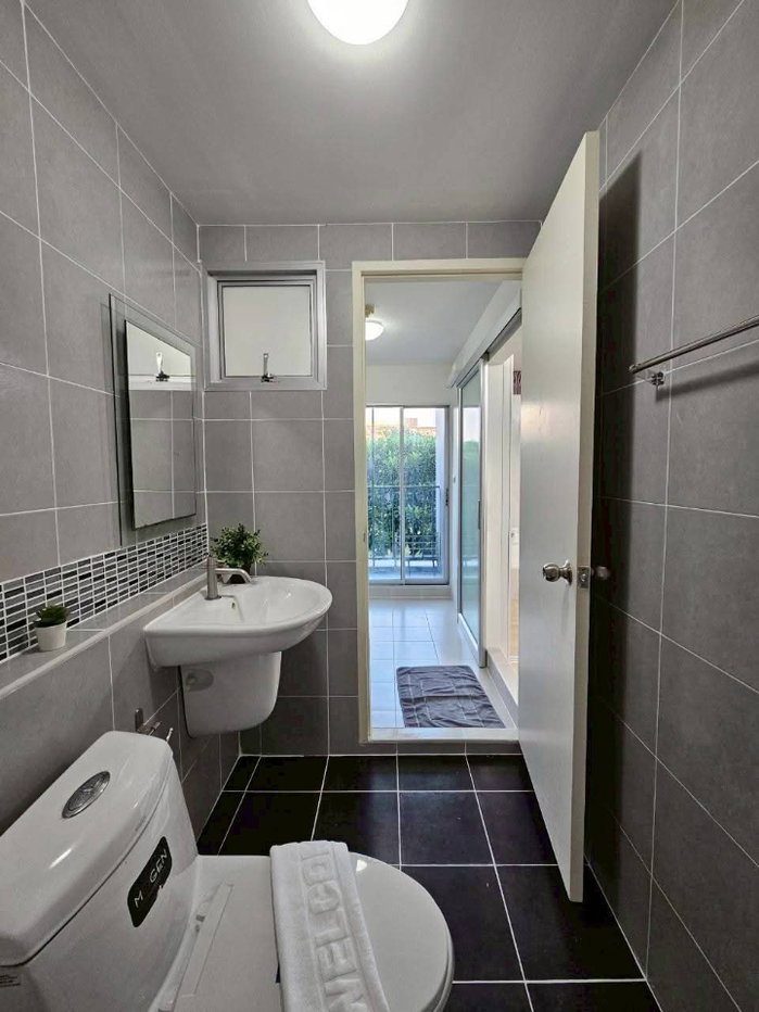 รูป EZYHOME080326  𝗗 𝗰𝗼𝗻𝗱𝗼 รามคำแหง 𝟲𝟰  ใกล้ MRT ลำสาลี”  - รูปที่ 30/32