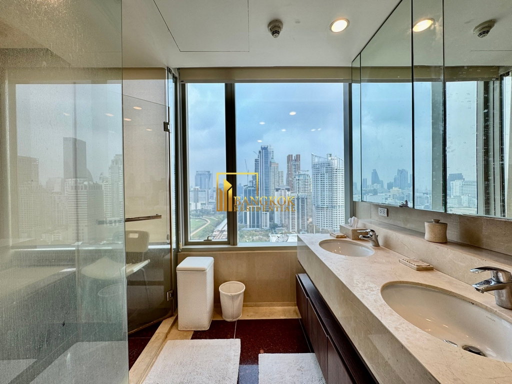 รูป 185 Rajadamri | Stunning 3 Bedroom Condo in Prime Location - BR6526CD - รูปที่ 16/48