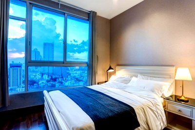 Condos for sale :  Selling Ivy Sathorn 10, beautiful and comfortable unit on a high floor, convenient transportation | Code DS1367 Line : @Dstay