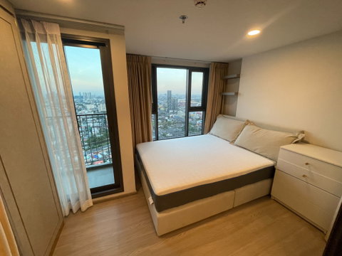 P-47367 Stunning City View 2 Bed at Aspire Sukhumvit - Rama 4 Near BTS  30,000 THB | Line Id @easythaihome | +66(0)85-592-2897