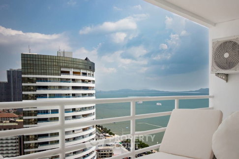 คอนโด 2 ห้องนอน View Talay 7 จอมเทียนบีช • ชั้น 26 ขนาด 245 ตร.ม. (ID 2711811)