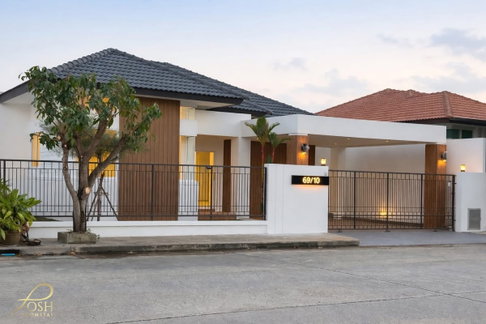 Ready-to-Move-In Single House at Phuket Villa Chaofah 2