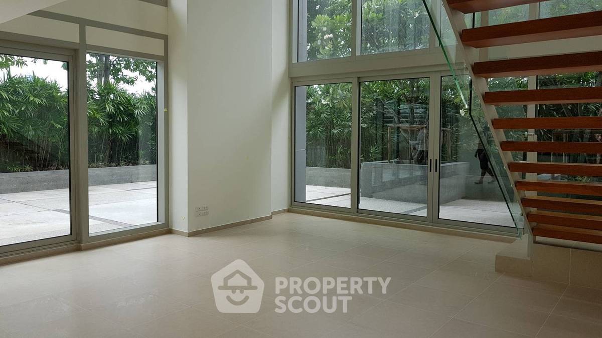รูป คอนโด 3 ห้องนอน พื้นที่ 286 ตร.ม. ขาย The River Condominium ใกล้ BTS สะพานตากสิน 400 ม. (ID 1446626) - รูปที่ 11/27